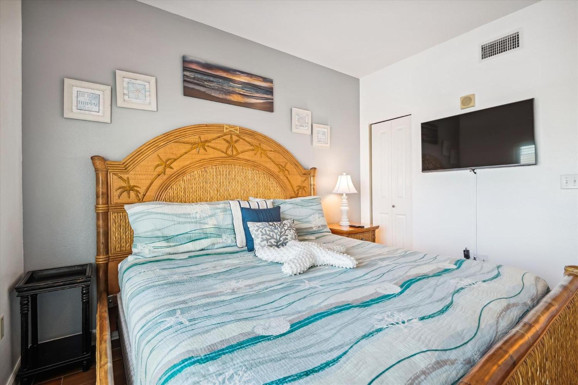 Apartment Shores Of Panama 726 - 1bdbunks, Sleeps 6, Sunset View! Reserved Parking Space! Free Fun!
