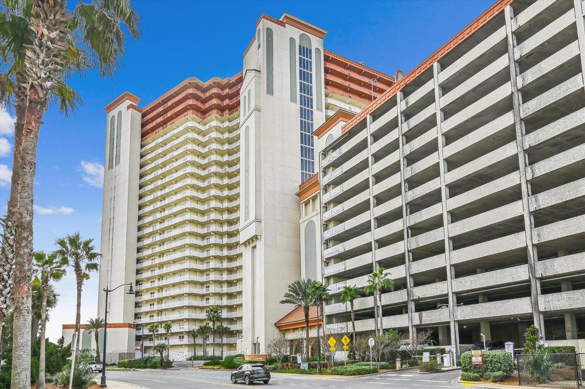 Apartment Shores Of Panama 726 - 1bdbunks, Sleeps 6, Sunset View! Reserved Parking Space! Free Fun!
